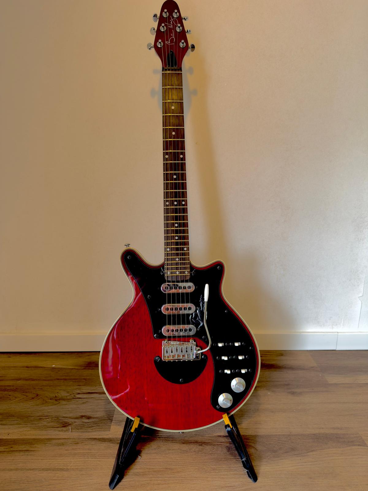 Brian May Guitars Red Special  — foto 1