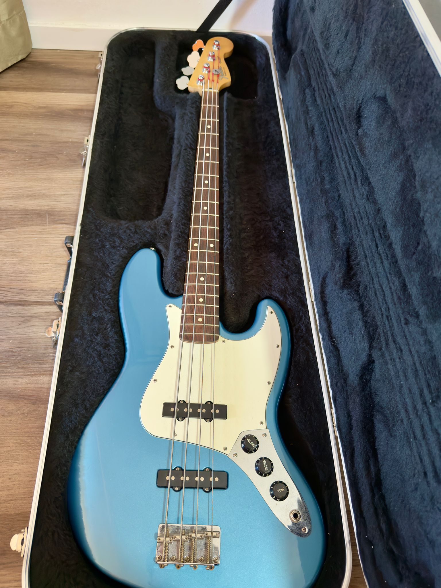 Fender Jazz Bass — foto 1